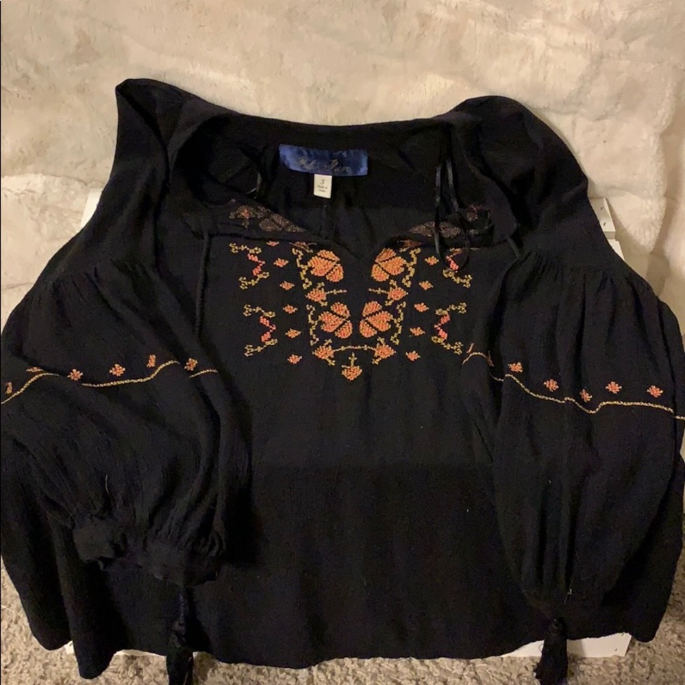 Very cute francescas’s blouse!